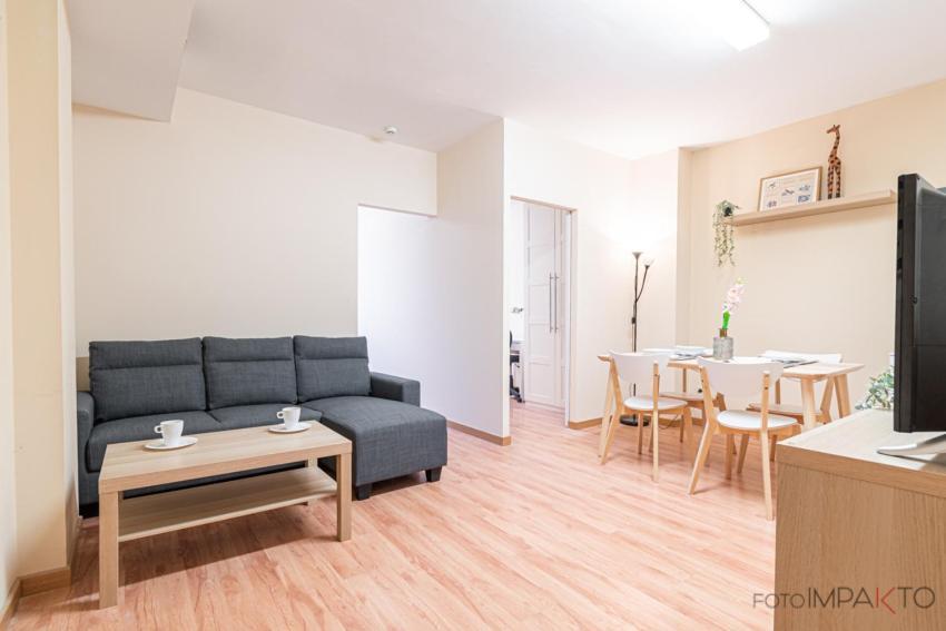 #10Oca7 - Apartamento En Vista Alegre Madrid Exterior photo
